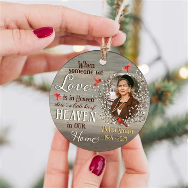 Heartfelt Christmas Ornaments To Remember Loved Ones