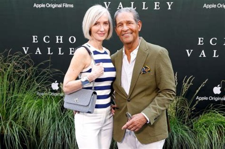 Unveiling The Mystery: Who Is Greg Gumbel's Wife?